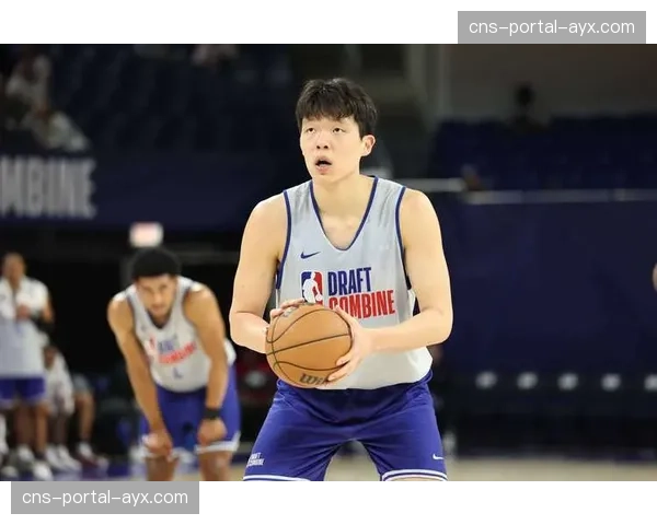 杨瀚森：回应NBA选秀传闻，称当前重心是季后赛